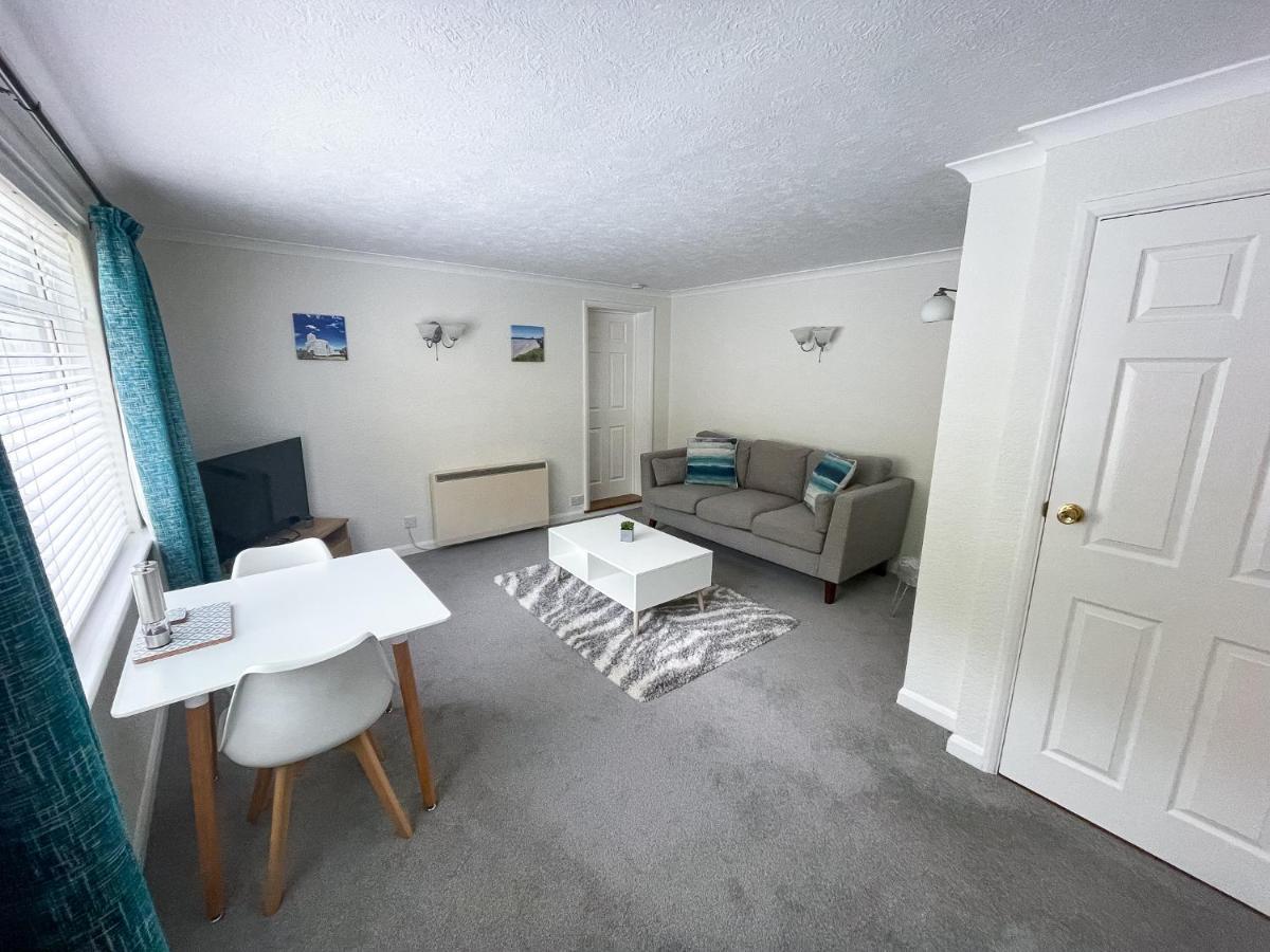 2 Chatsworth Riverscape Apartments - Peaceful Apartment In Great Location With Free Parking Overlooking The Gannel Just A Short Walk From Newquays Incredible Beaches And Local Amenities New Quay エクステリア 写真