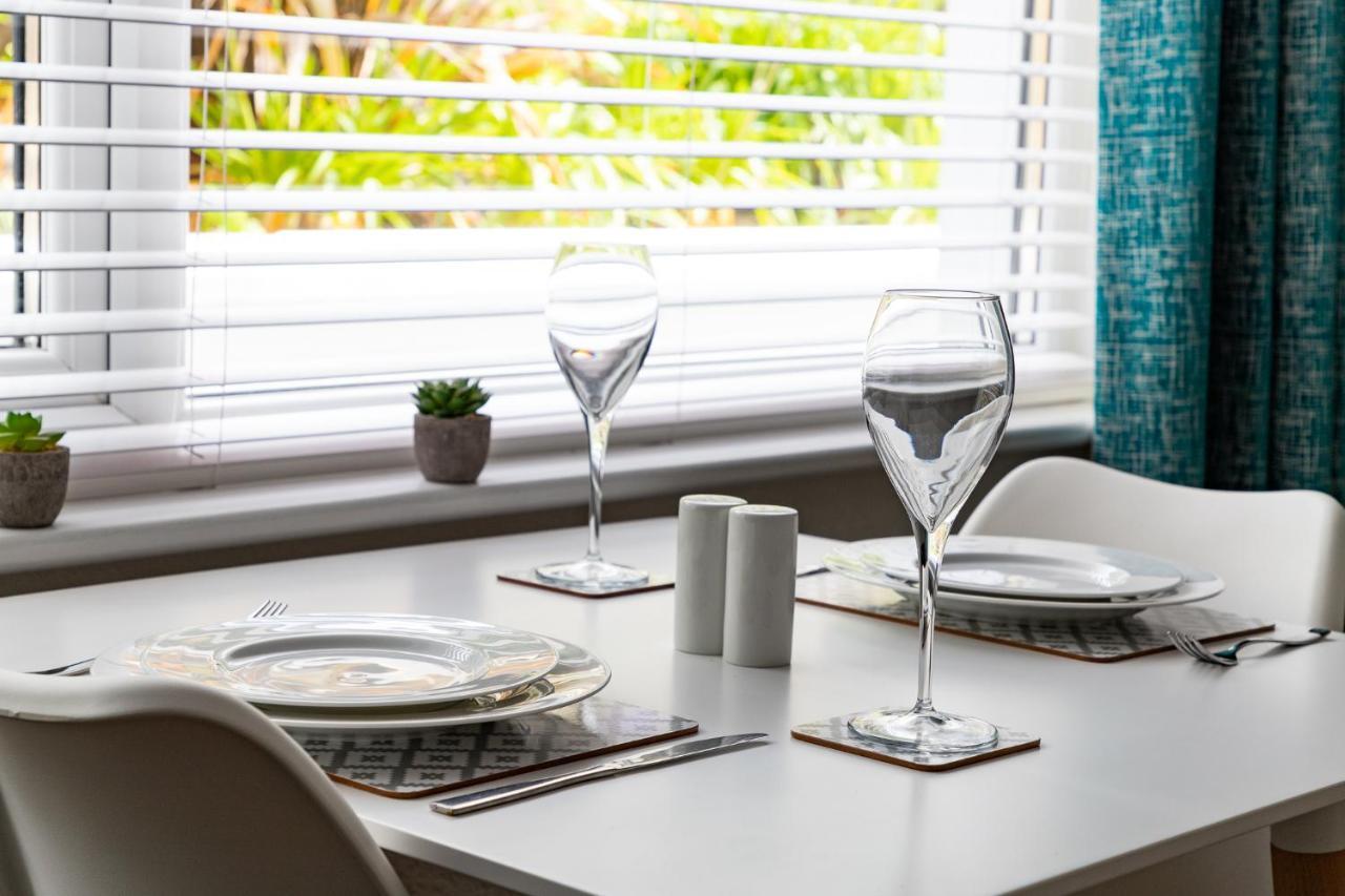2 Chatsworth Riverscape Apartments - Peaceful Apartment In Great Location With Free Parking Overlooking The Gannel Just A Short Walk From Newquays Incredible Beaches And Local Amenities New Quay エクステリア 写真
