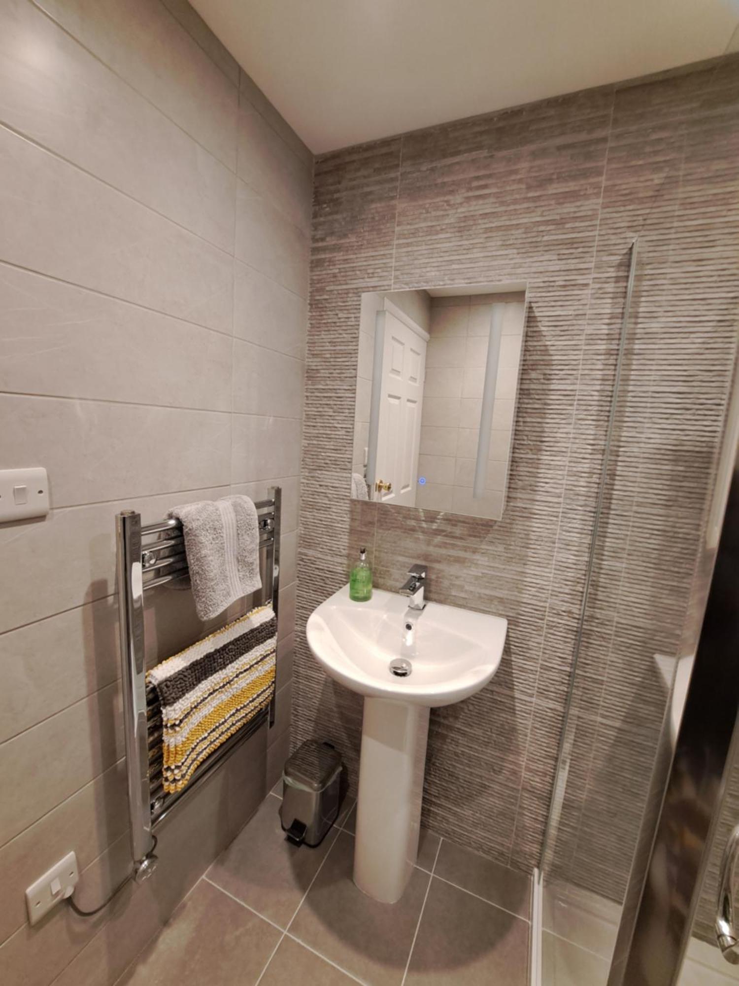 2 Chatsworth Riverscape Apartments - Peaceful Apartment In Great Location With Free Parking Overlooking The Gannel Just A Short Walk From Newquays Incredible Beaches And Local Amenities New Quay エクステリア 写真